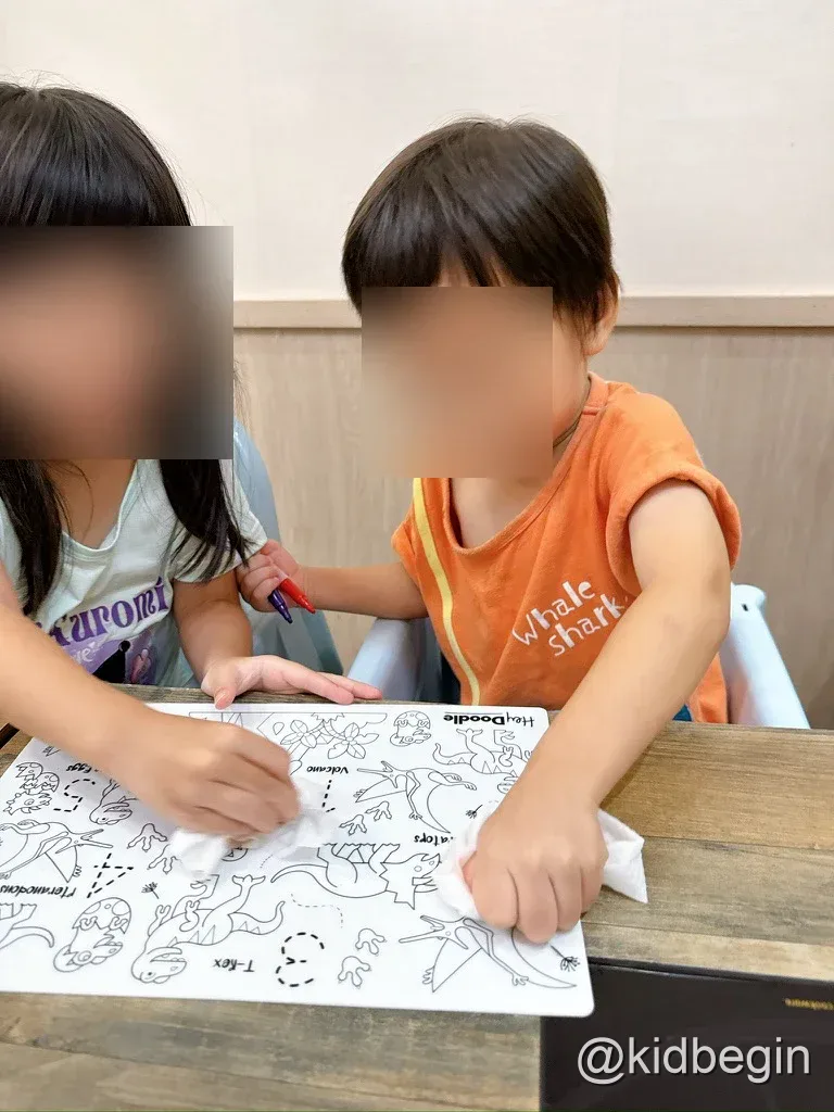 孩子自行擦拭 Hey Doodle 矽膠畫墊